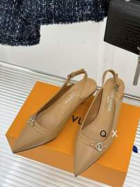 Picture of Louis Vuitton Shoes _SKULVsz35-40JX030612499